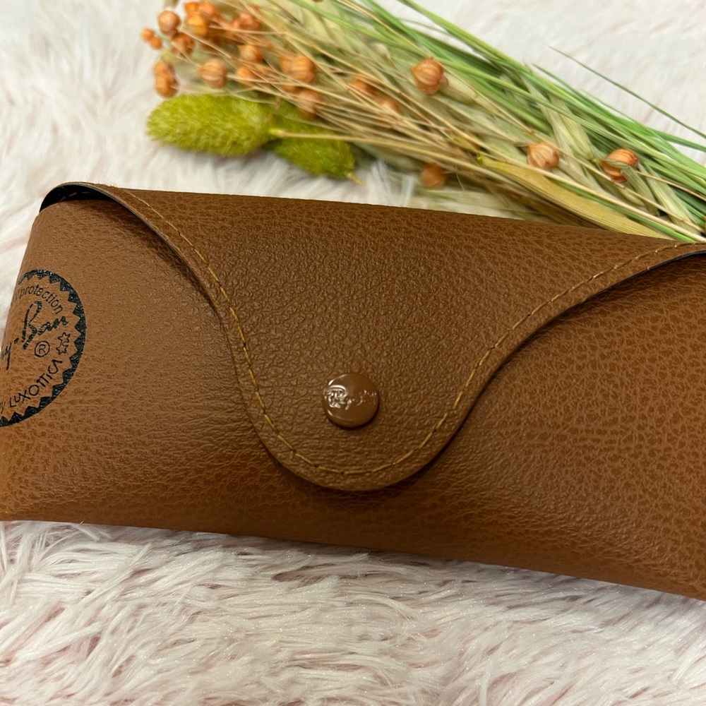 Ray-Ban sunglass case - Picture 6 of 7
